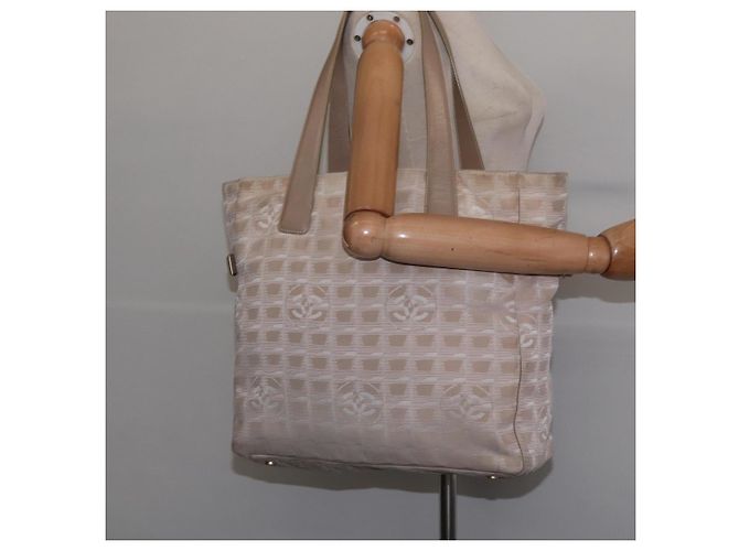 CHANEL Nuova Borsa Tote da Viaggio Nylon Beige Oro CC Auth 143978 D'oro - vista 21