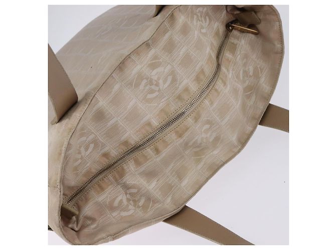CHANEL Nuova Borsa Tote da Viaggio Nylon Beige Oro CC Auth 143978 D'oro - vista 6