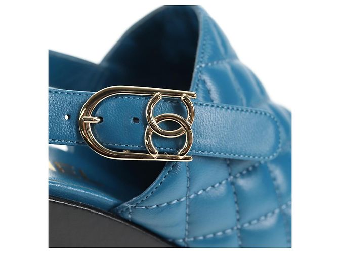CHANEL Sandali con Tacco Matelassé in Pelle Blu CC Auth 139286M - vista 16