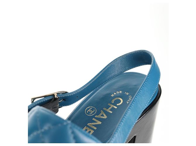 CHANEL Sandali con Tacco Matelassé in Pelle Blu CC Auth 139286M - vista 19