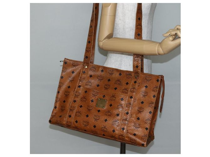 Borsa Tote MCM Logogram Vicetos in pelle PVC marrone e oro Auth am9032 D'oro - vista 20