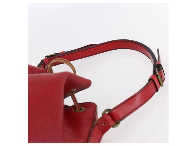 Noe LOUIS VUITTON Borsa a Spalla Petit Noé Epi Rossa M44107 LV Auth 145447 Rosso - vista 14
