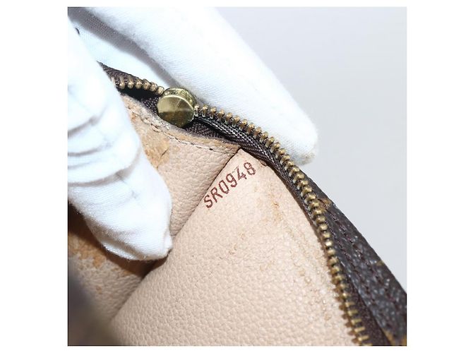 LOUIS VUITTON Pochette Bucket Monogram PM Accessorio LV Auth 145084 Monogramma - vista 12