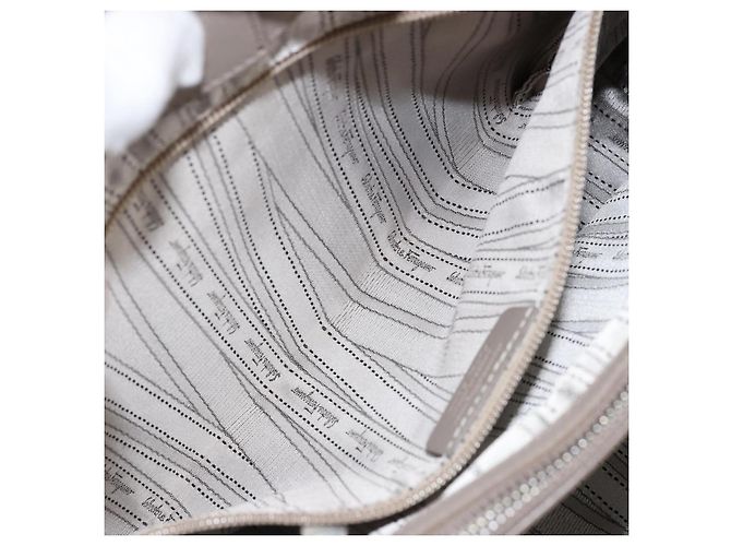 Salvatore Ferragamo Vala Tote Bag Emaille Khaki Silber Auth 144975 - Ansicht 21