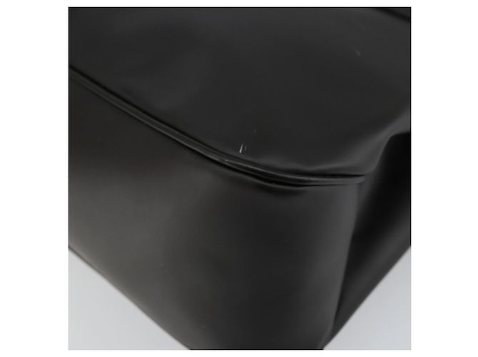 Borsa a Spalla Vala in Pelle Nera e Argento di Salvatore Ferragamo Auth BA6586 Nero - vista 15