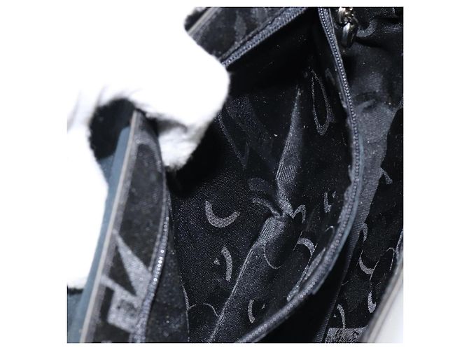 Borsa a Spalla Vala in Pelle Nera e Argento di Salvatore Ferragamo Auth BA6586 Nero - vista 20