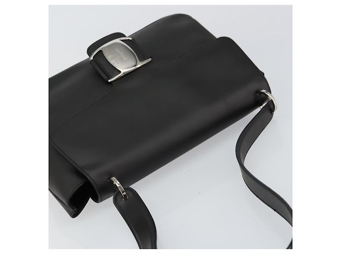 Borsa a Spalla Vala in Pelle Nera e Argento di Salvatore Ferragamo Auth BA6586 Nero - vista 6