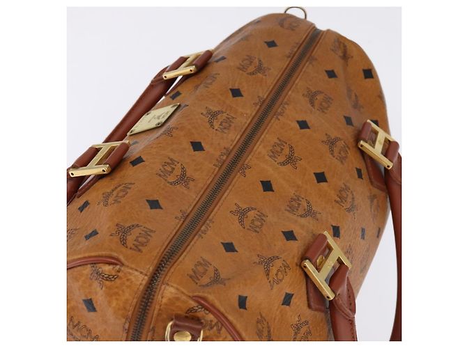 Borsa Boston MCM Logogram Vicetos in pelle PVC marrone e oro Auth gh901 D'oro - vista 6