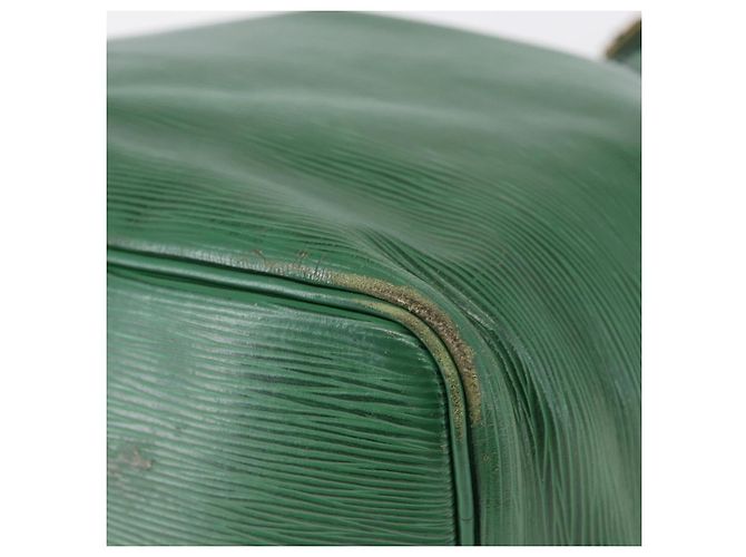 Noe LOUIS VUITTON Borsa a Spalla Petit Noé Epi Verde M44104 LV Auth 143573 - vista 16