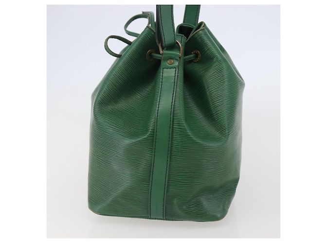 Noe LOUIS VUITTON Borsa a Spalla Petit Noé Epi Verde M44104 LV Auth 143573 - vista 4