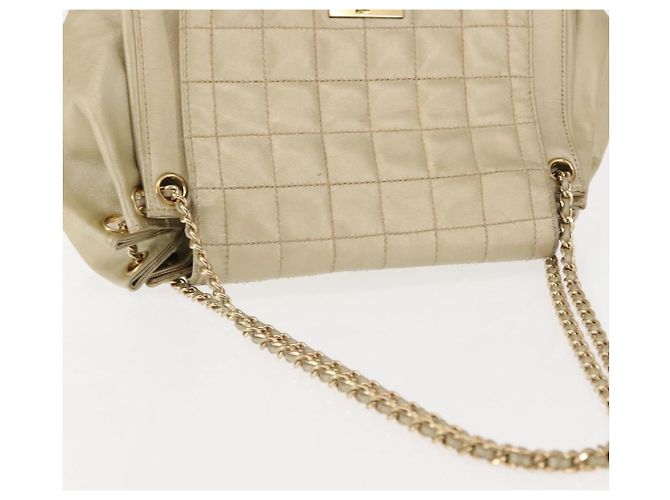 CHANEL Borsa a Spalla Choco Bar in Pelle con Catena Dorata CC Auth 145942 D'oro - vista 6