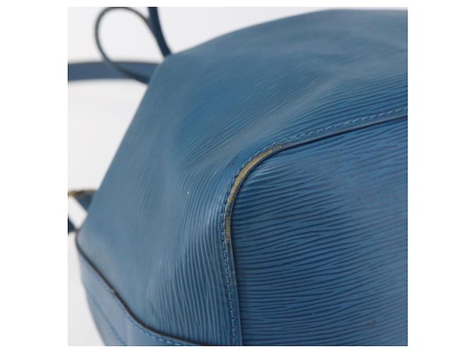 LOUIS VUITTON Epi Petit Noe Shoulder Bag Blue M44105 LV Auth 144506 - view 14