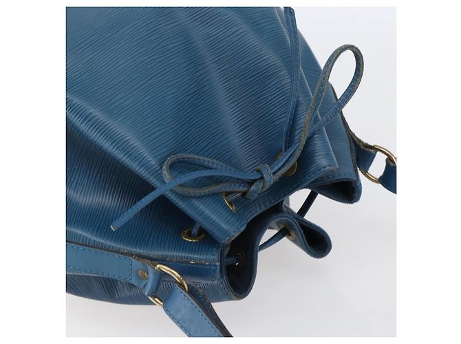 LOUIS VUITTON Epi Petit Noe Shoulder Bag Blue M44105 LV Auth 144506 - view 6