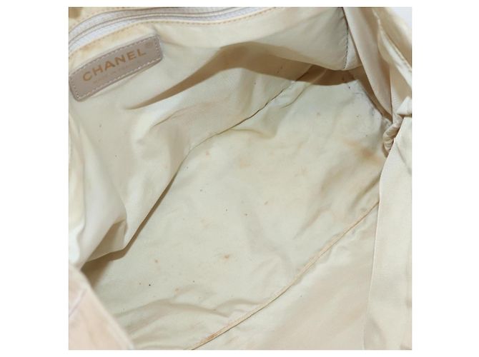 CHANEL Nuova Borsa Tote da Viaggio Nylon Beige Oro CC Auth 145082 D'oro - vista 11
