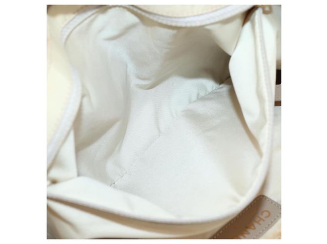 CHANEL Nuova Borsa Tote da Viaggio Nylon Beige Oro CC Auth 145082 D'oro - vista 21