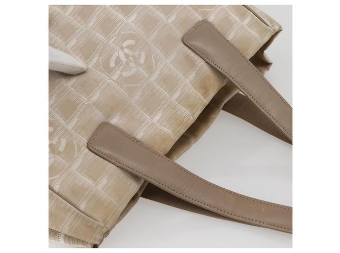 CHANEL Nuova Borsa Tote da Viaggio Nylon Beige Oro CC Auth 145082 D'oro - vista 6