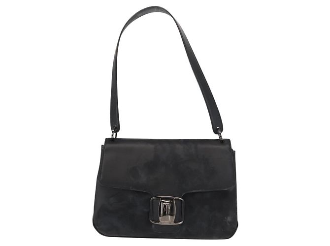 Borsa a Spalla Vala in Pelle Nera e Argento di Salvatore Ferragamo Auth gh1115 Nero - vista 2
