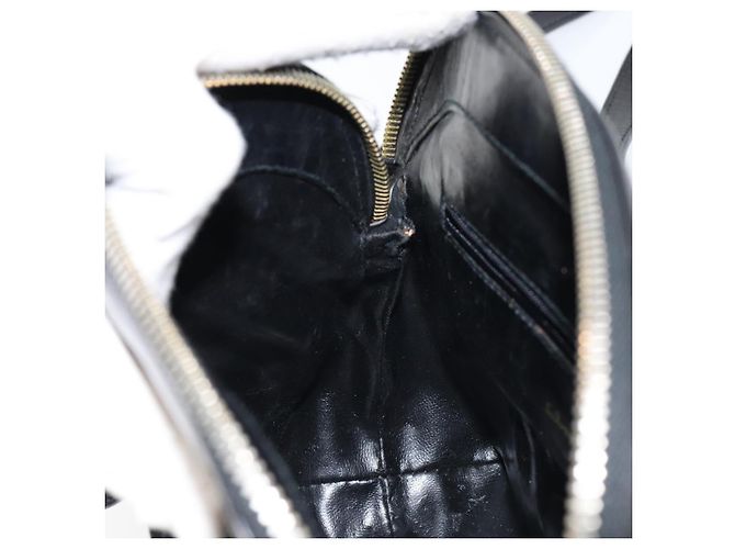 Salvatore Ferragamo Schultertasche aus Leder Wildleder Schwarz Gold Auth BA7056 Golden - Ansicht 18