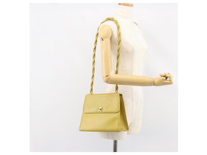 Borsa a Spalla Twist CHANEL in Pelle Caviar Verde Oro CC Auth gh1064 D'oro - vista 24