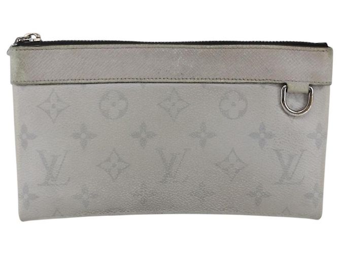 LOUIS VUITTON Pochette Discovery PM Monogram Taigarama Grigio M30279 Auth 147372 Marrone - vista 13