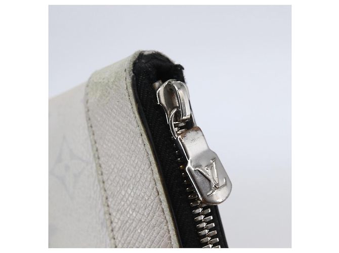 LOUIS VUITTON Pochette Discovery PM Monogram Taigarama Grigio M30279 Auth 147372 Marrone - vista 8