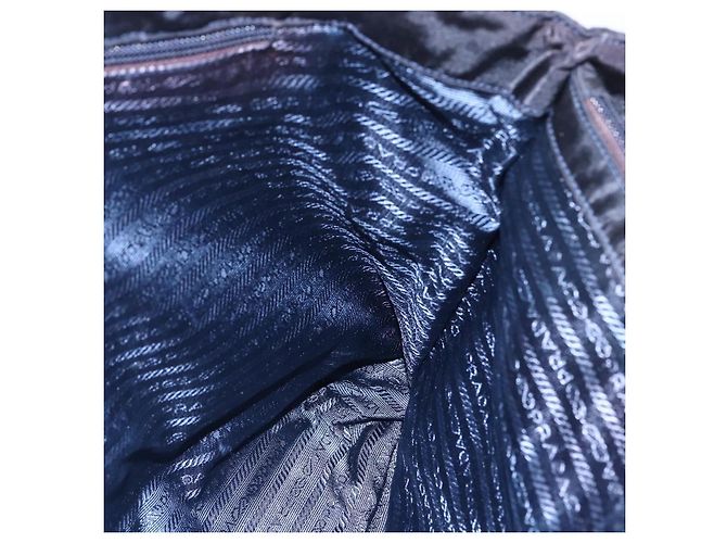 Borsa Tote Prada in Nylon Nero e Oro Auth bs30070 D'oro - vista 17