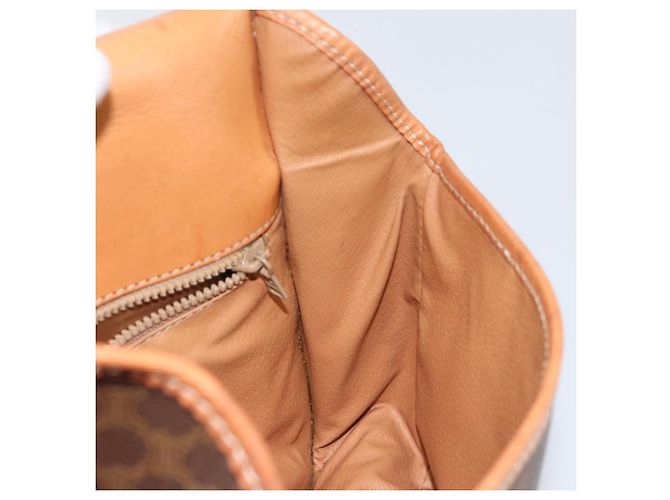 Céline Borsa a spalla circolare in tela Macadam CELINE in pelle PVC marrone oro Auth 147957 D'oro - vista 18