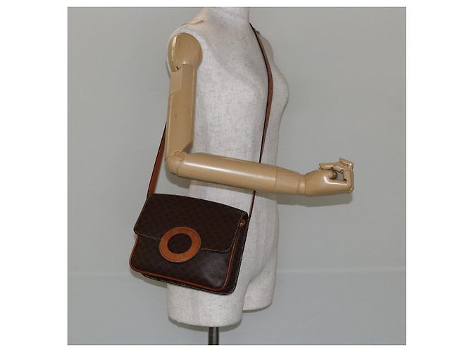 Céline Borsa a spalla circolare in tela Macadam CELINE in pelle PVC marrone oro Auth 147957 D'oro - vista 22