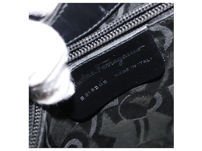 Borsa a Spalla Gancini Smalto Nero Argento Salvatore Ferragamo Auth BA7067 - vista 15