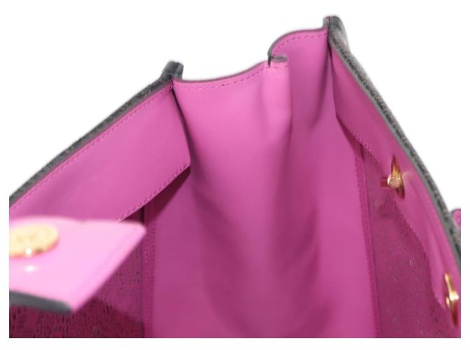 Borsa Tote Vala Chain in pelle nera e oro di Salvatore Ferragamo Auth gh1102 Nero D'oro - vista 16