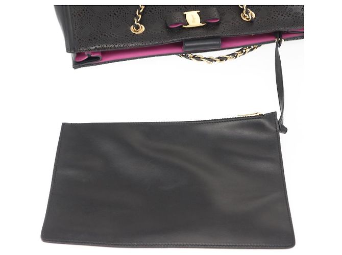 Borsa Tote Vala Chain in pelle nera e oro di Salvatore Ferragamo Auth gh1102 Nero D'oro - vista 19