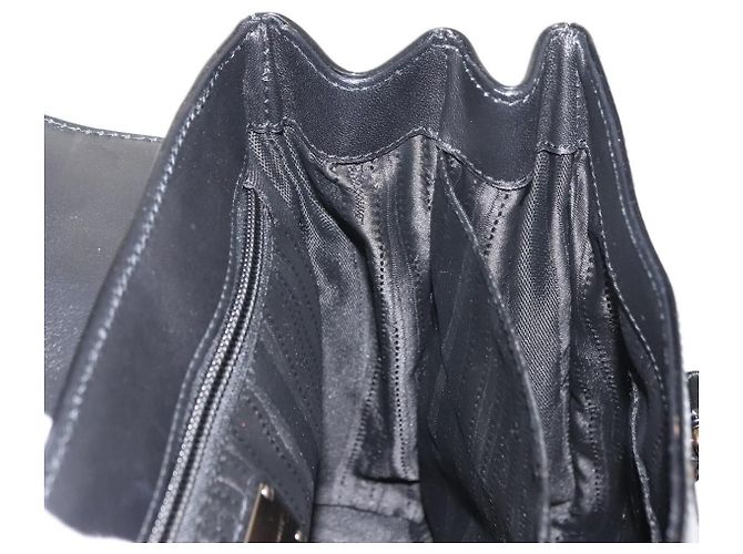 Bolso de mano Vala de esmalte negro y dorado Salvatore Ferragamo Auth BA7339 - vista 20