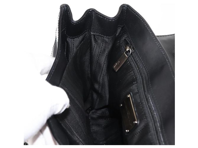 Bolso de mano Vala de esmalte negro y dorado Salvatore Ferragamo Auth BA7339 - vista 21