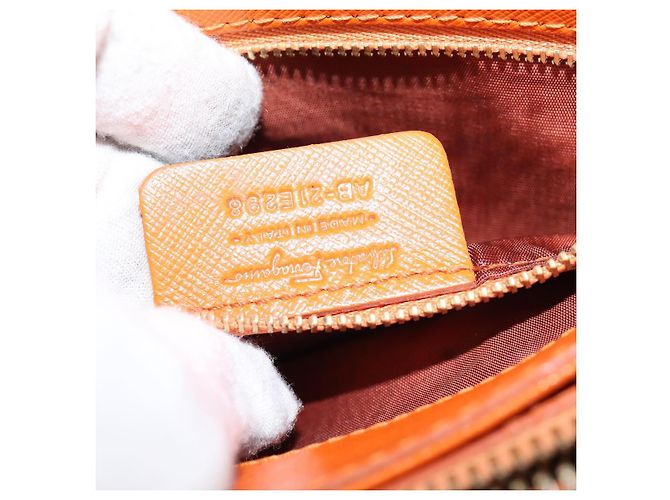 Bolsa Tote Vala de couro 2 em 1 laranja e dourada Auth BA7333 da Salvatore Ferragamo - vista 12