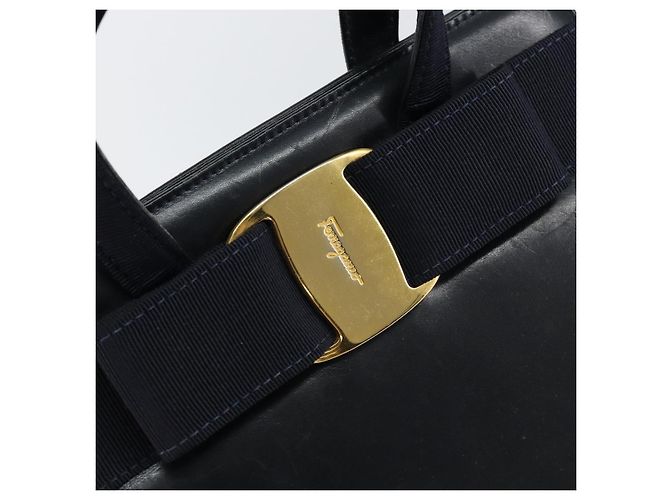 Borsa a mano Vala in pelle blu navy e oro di Salvatore Ferragamo Auth gh1106 D'oro - vista 10