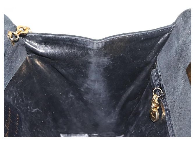 Borsa a spalla Gancini in suede nero e oro Salvatore Ferragamo Auth fm4930 D'oro - vista 17