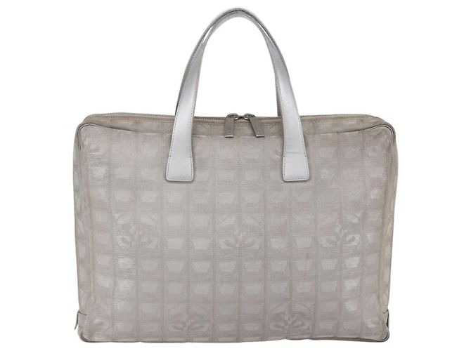 CHANEL Nuova Borsa Tote da Viaggio Nylon Argento CC Auth BA7299 - vista 2