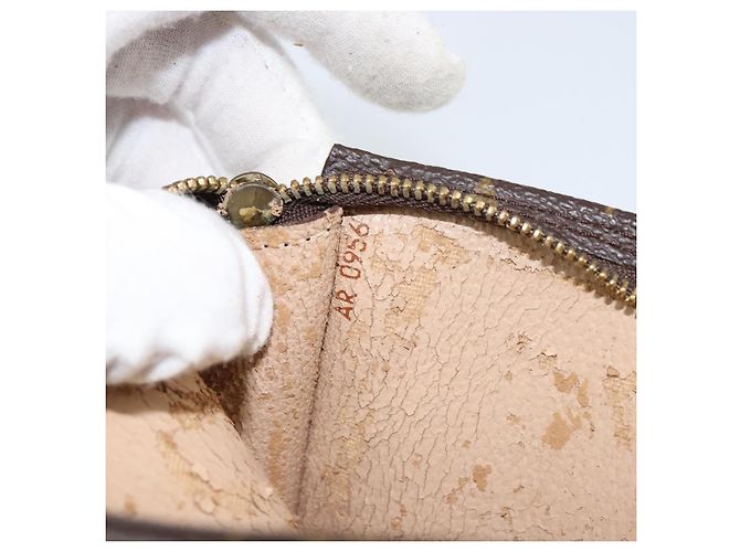 Bucket LOUIS VUITTON Monogramma Secchiello PM Pochette Accessorio LV Auth 149207 - vista 12