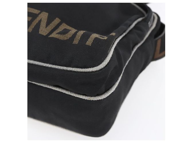 Borsa a Spalla FENDI Nylon Nero Oro Auth gh1158 D'oro - vista 15