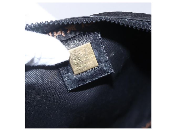 Borsa a Spalla FENDI Nylon Nero Oro Auth gh1158 D'oro - vista 19