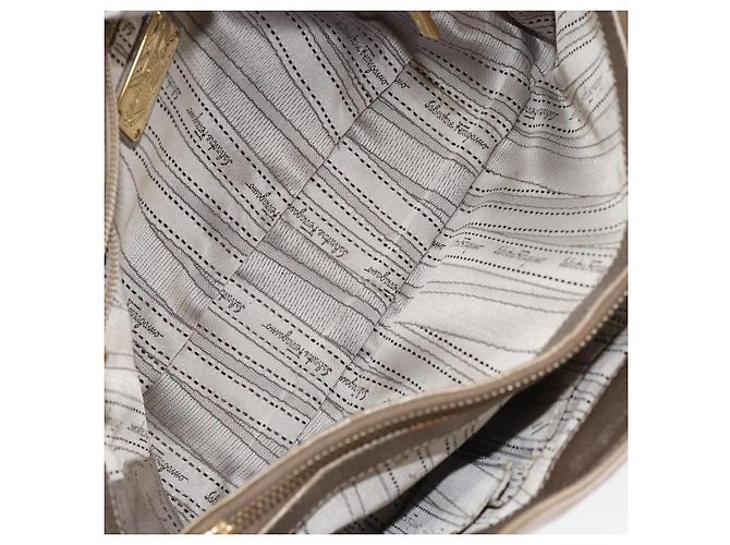Borsa a mano Gancini in pelle Salvatore Ferragamo oro argento Auth 149193 D'oro - vista 11