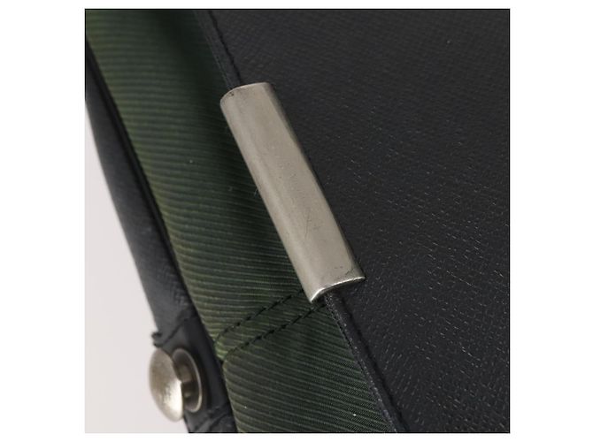 LOUIS VUITTON Borsa a Spalla Taiga Victor Ardoise M30142 LV Auth ep11578 Grigio - vista 17