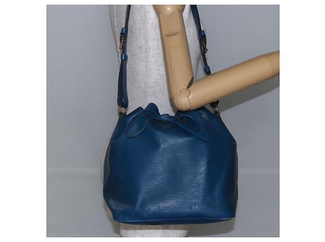 Noe LOUIS VUITTON Borsa a Spalla Petit Noé Epi Blu M44105 LV Auth 146215 - vista 19