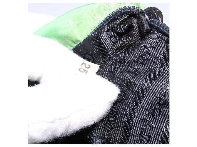 PRADA Bolso de mano de nailon verde dorado Auth 145926 - vista 12
