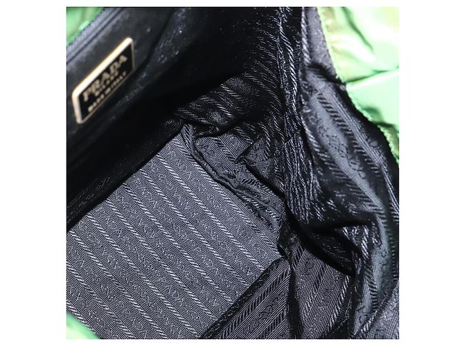 PRADA Bolso de mano de nailon verde dorado Auth 145926 - vista 19