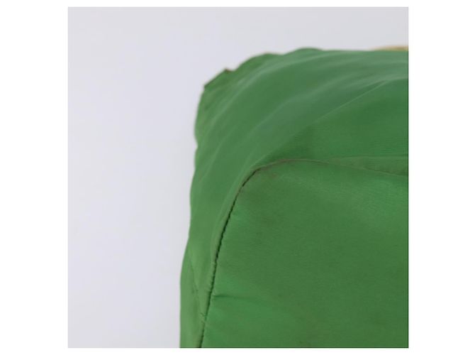 PRADA Bolso de mano de nailon verde dorado Auth 145926 - vista 9