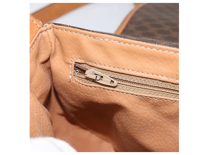 Céline Borsa a Spalla in Tela Macadam CELINE PVC Marrone Oro Auth bs30306 D'oro - vista 21