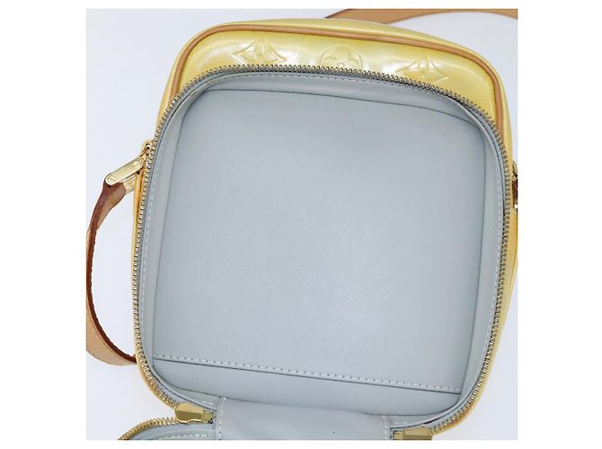 LOUIS VUITTON Borsa a spalla Wooster Monogram Vernis Grigio M91036 LV Auth 146779 - vista 10