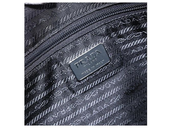 Borsa Tote Prada in Nylon Nero Argento Auth bs29772 - vista 20