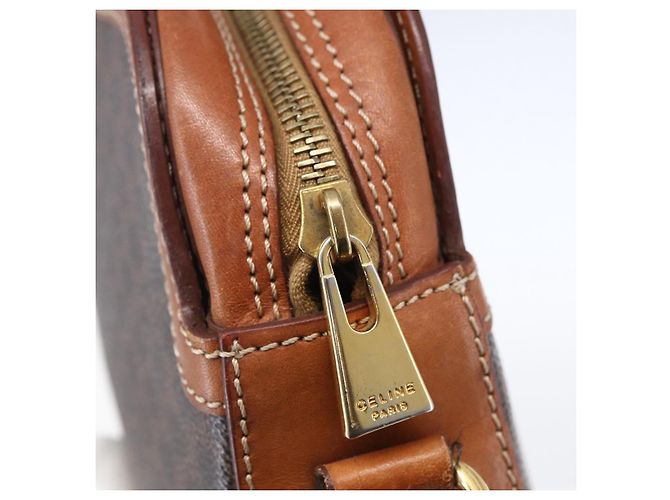 Céline Borsa a Spalla in Tela Macadam CELINE in Pelle PVC Marrone Oro Auth ki6137 D'oro - vista 10
